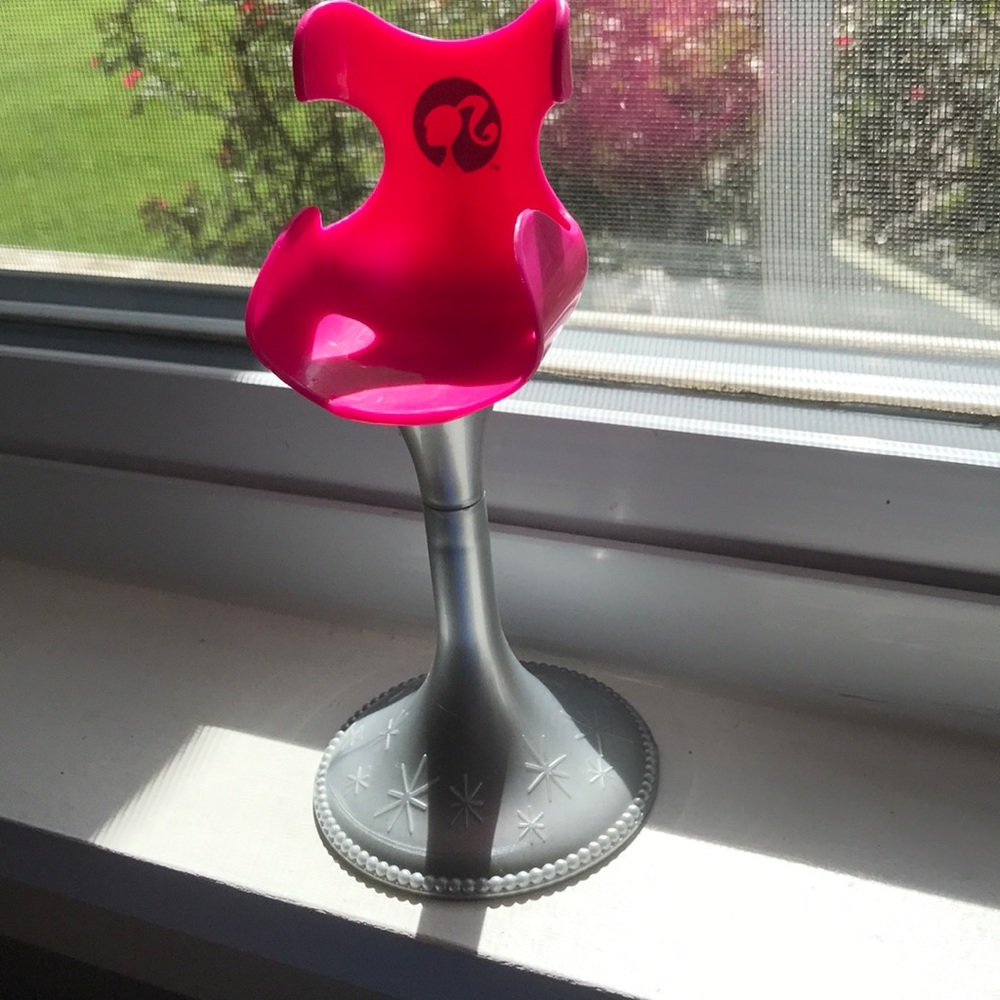 Barbie chair